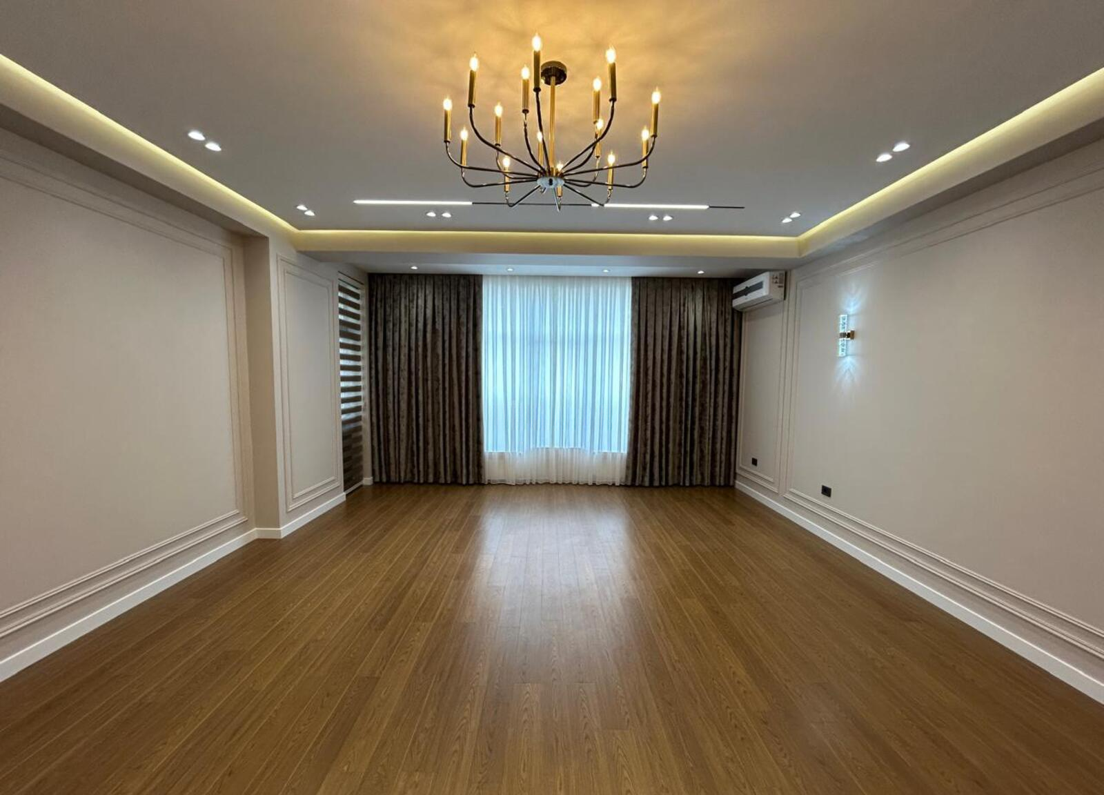 4 otaqlı mənzil 175 m² satılır — Bakı