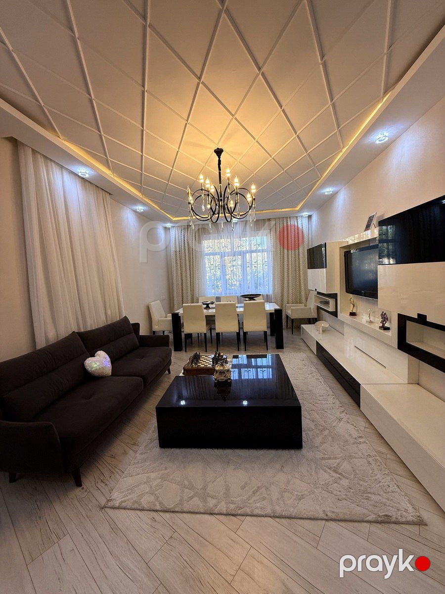 Satılır 7 otaqlı həyət evi/bağ evi 400 m² — Ev, villa, Bakı (3)