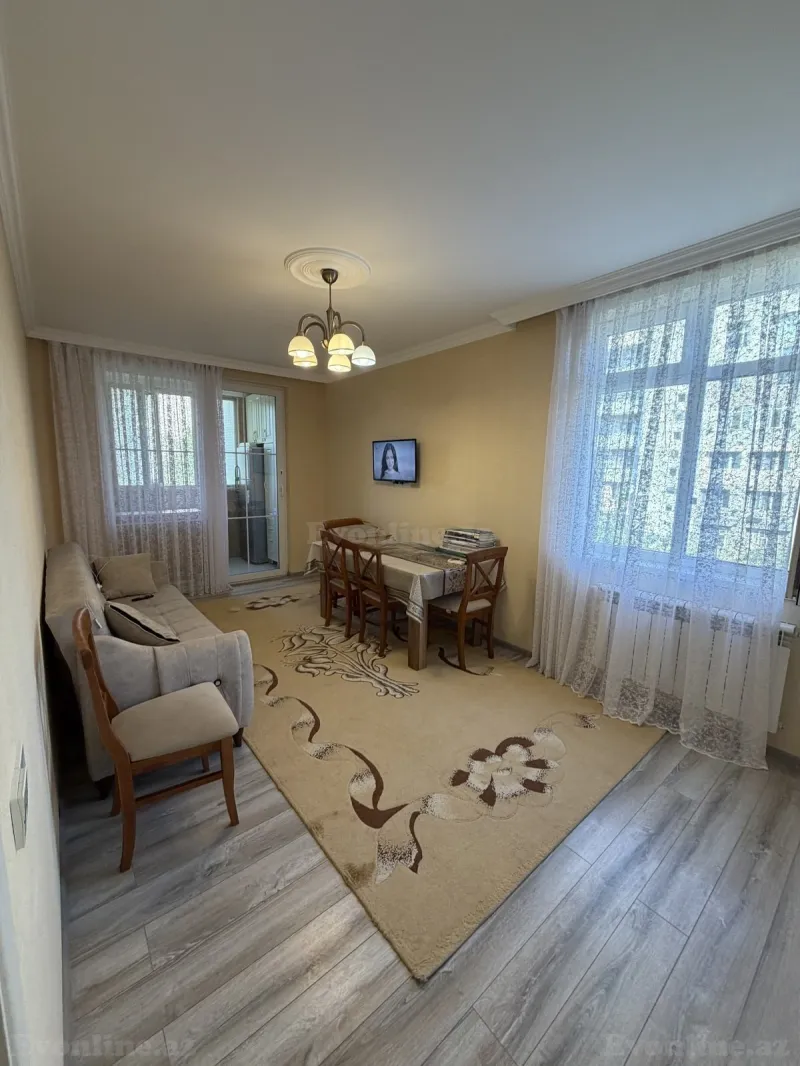Satılır 2 otaqlı Mənzil Köhnə tikili 40 m² Bakı, Binəqədi r., Azadlıq prospekti m., 8-ci mikrorayon — Mənzil, Bakı (7)