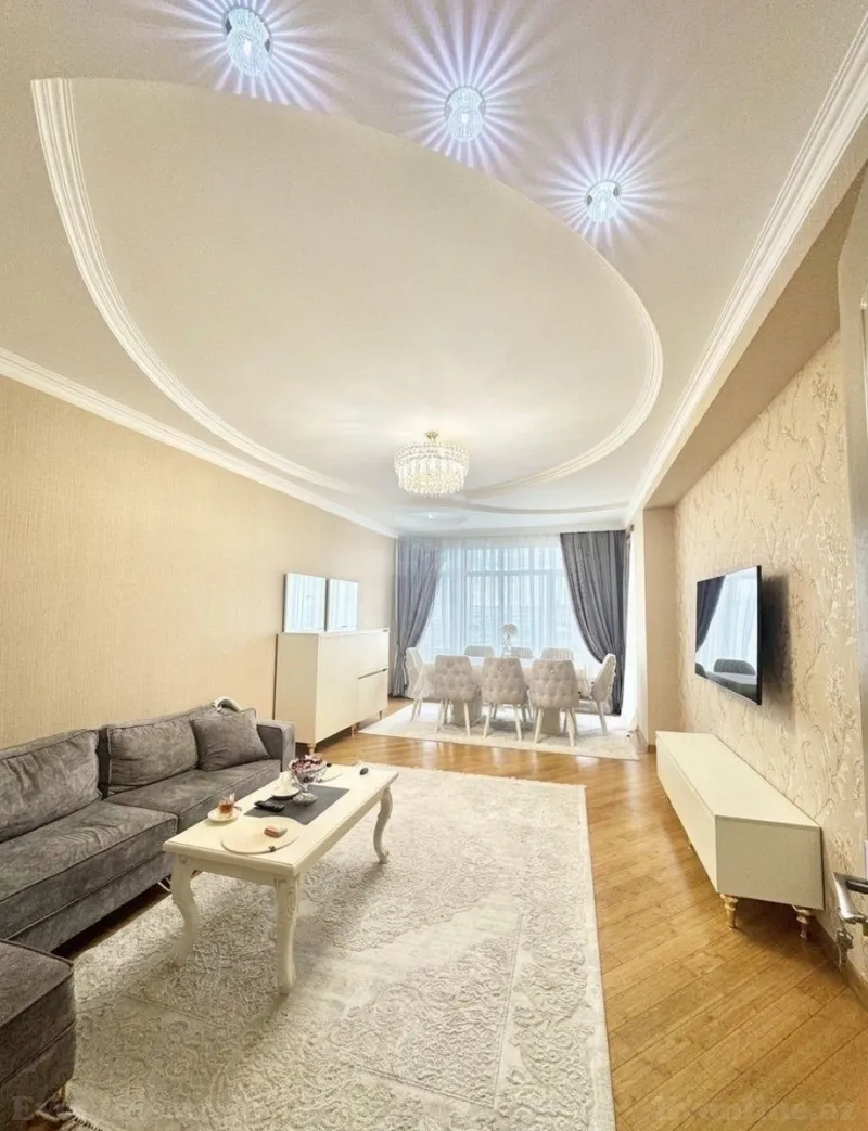 Satılır 2 otaqlı Mənzil Yeni tikili 100 m² Bakı, Nizami r., Xalqlar Dostluğu m., 8-ci kilometr — Bakı