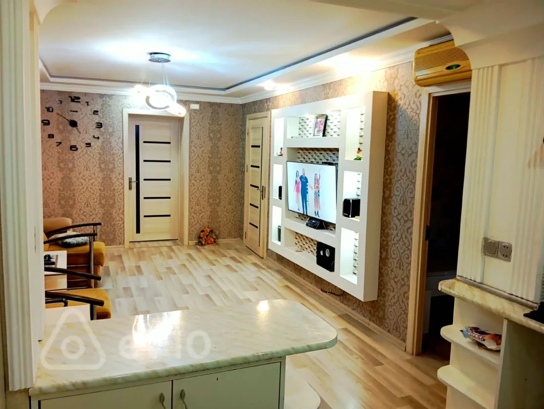 3 otaqlı mənzil, 90 m², Qələbə krugu — kirayə — Mənzil, Bakı (4)