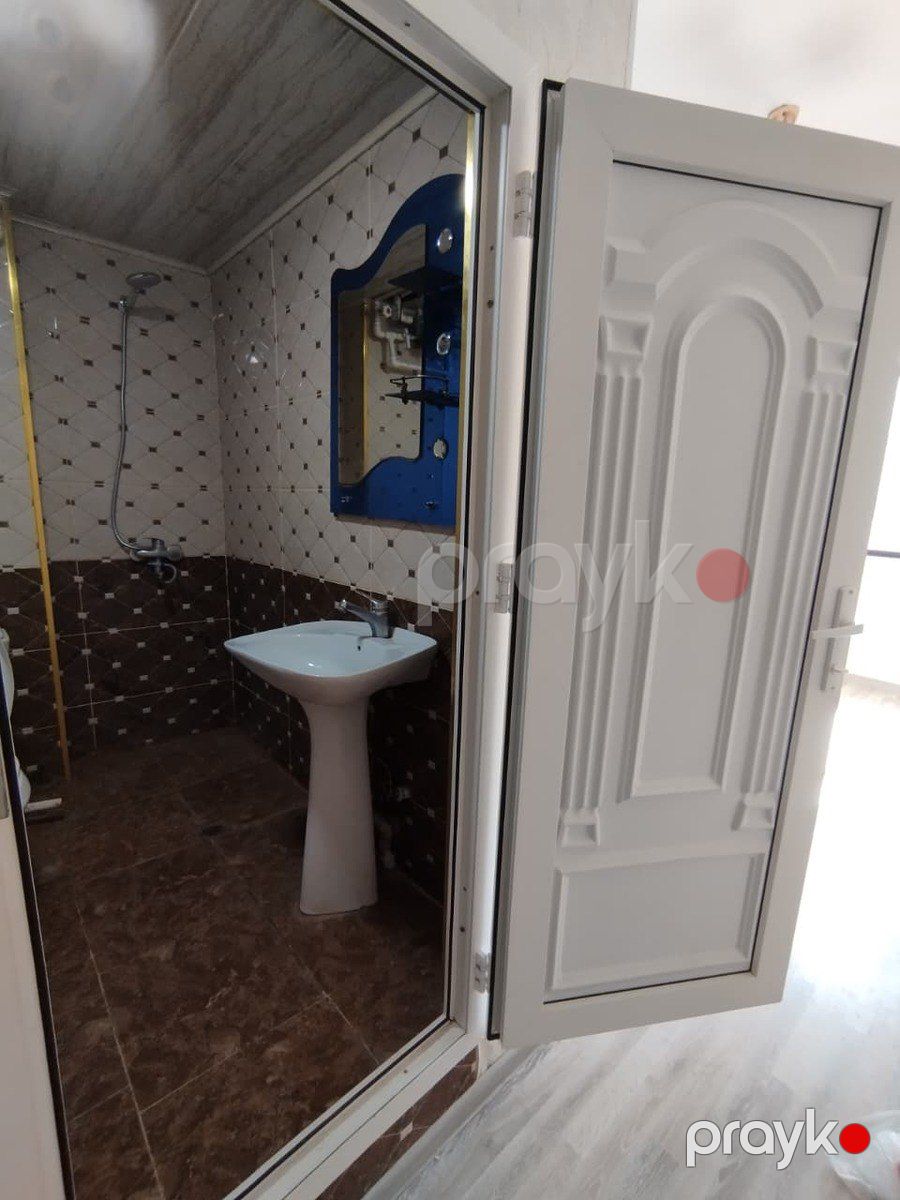 Satılır 2 otaqlı köhnə tikili 65 m² — Mənzil, Bakı (10)