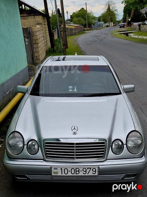 Mercedes E 240, 2.4 L, 1998 il, 500 000 km — Zaqatala