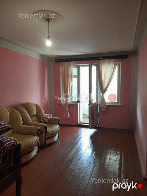 Satılır 2 otaqlı Bina evi menzil (Köhnə tikili), 48 m², 4-cü mikrorayon — Sumqayıt