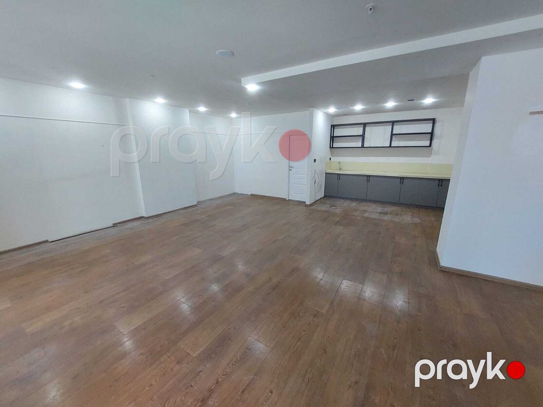 Satılır obyekt 175 m² — Əmlak, Bakı (3)