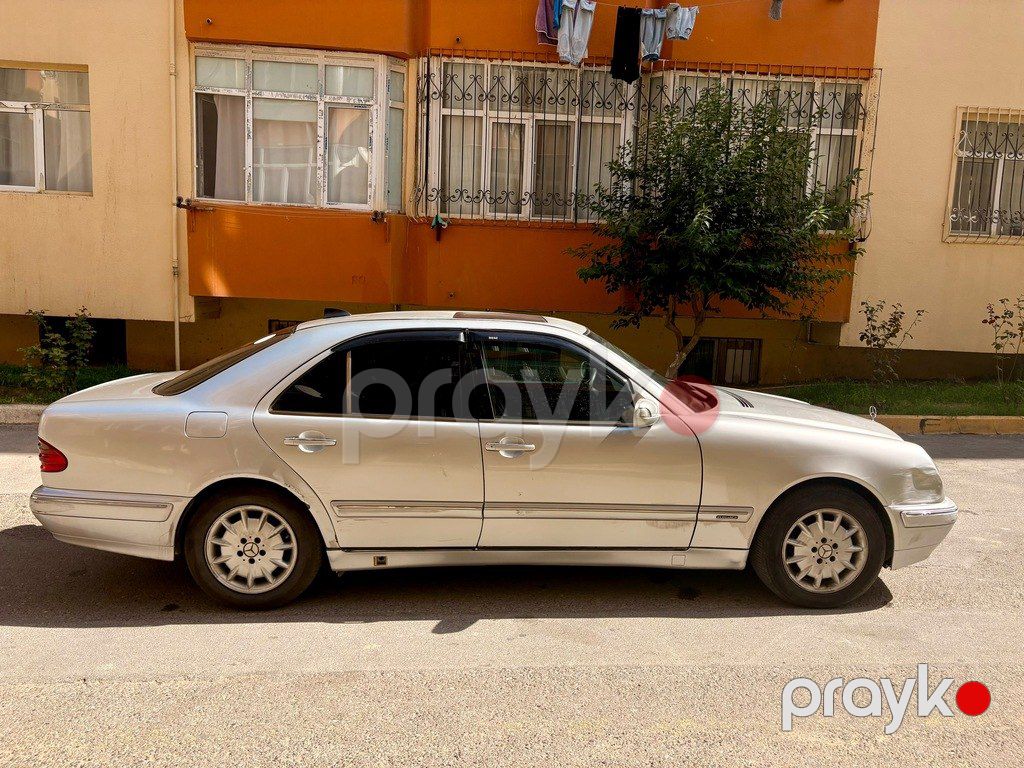 Mercedes E 200, 2.0 L, 2001 il, 297 000 km — Avtomobillər, Bakı (4)