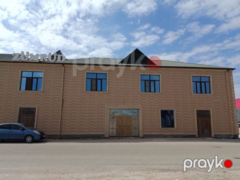Satılır obyekt 1000 m² — Bakı