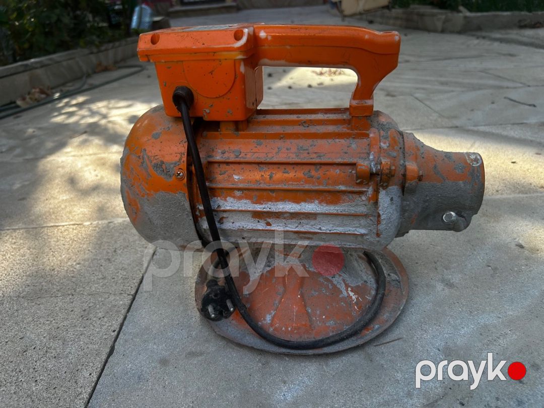 Beton vibratoru, şlanqı ilə (ZN-70) — Təmir və inşaat, Bakı (4)