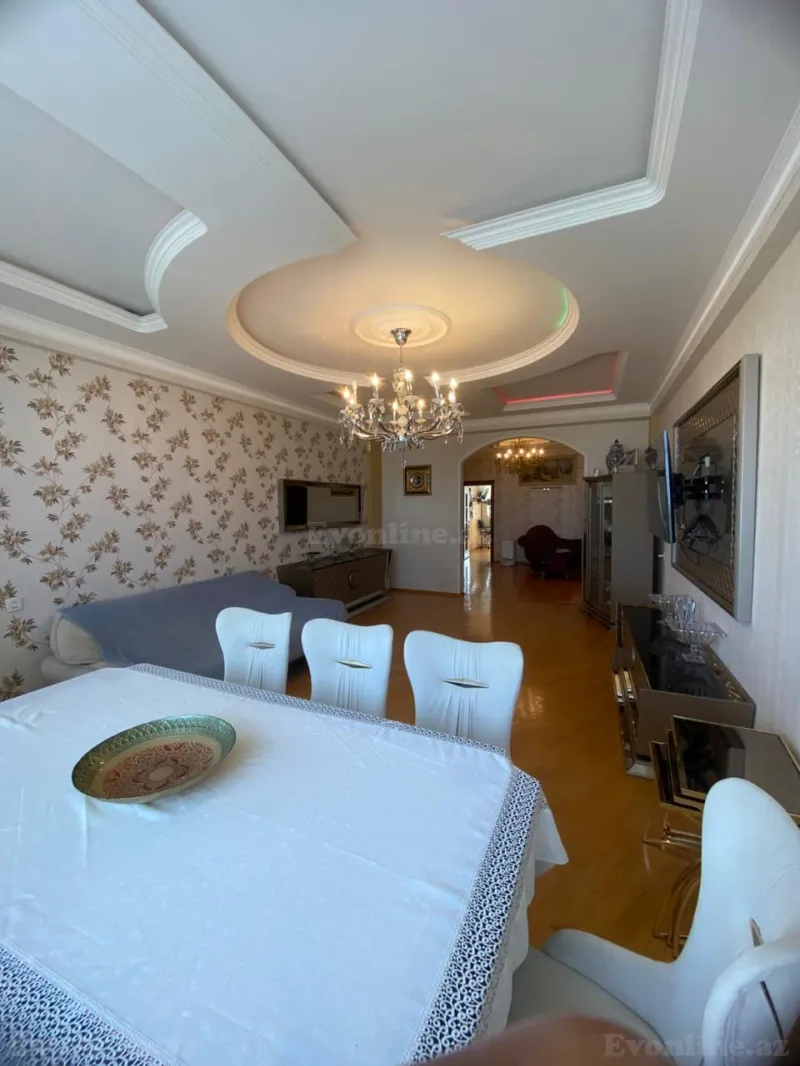 Satılır 3 otaqlı Mənzil Yeni tikili 143 m² Bakı, Yasamal r., İnşaatçılar m., Yeni Yasamal — Mənzil, Bakı (7)