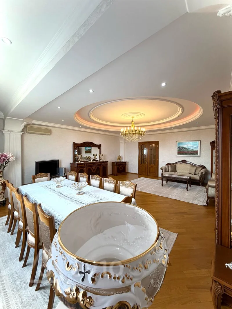 4 otaqlı mənzil, 220 m², Ceyhun Hacıbəyli — Mənzil, Bakı (12)