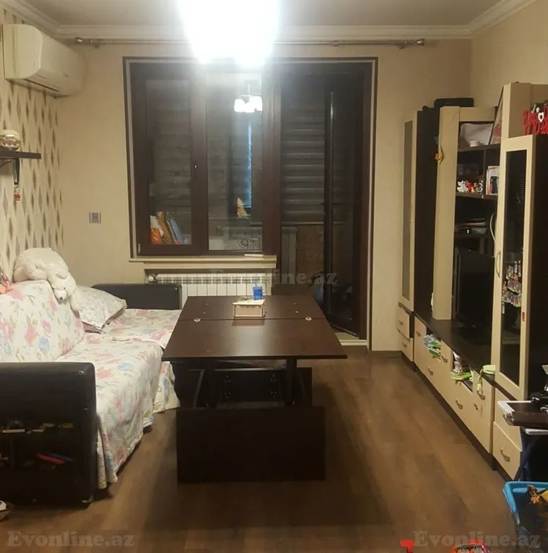 Satılır 2 otaqlı Mənzil Köhnə tikili 55 m² Bakı, Nizami r., Qara Qarayev m., 8-ci kilometr — Bakı
