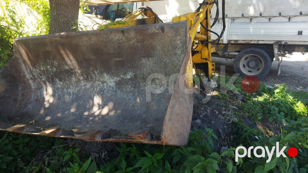Hidravlik ön yükləyici (kova ilə) – traktor və ya yük maşınına qoşulan — Forkliftlər, Gədəbəy (2)