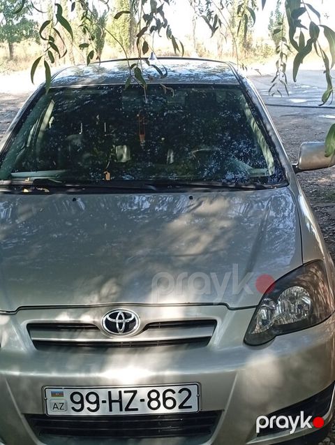 Toyota Corolla, 1.4 L, 2005 il, 294 000 km — Füzuli