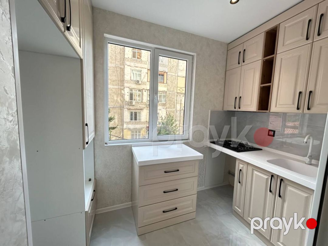 Satılır 2 otaqlı köhnə tikili 47 m² — Mənzil, Bakı (7)