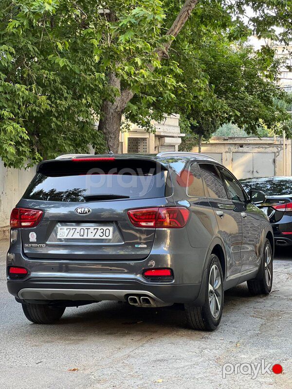 Kia Sorento — Minik avtomobili icarəsi, Bakı (2)