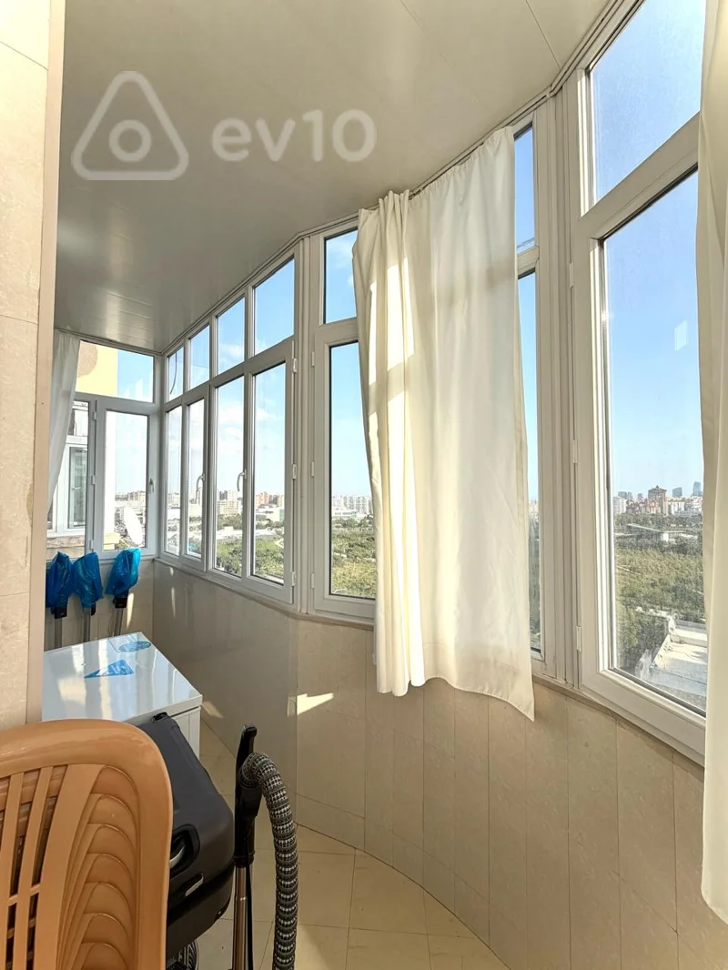 4 otaqlı mənzil, 220 m², Ceyhun Hacıbəyli — Mənzil, Bakı (6)