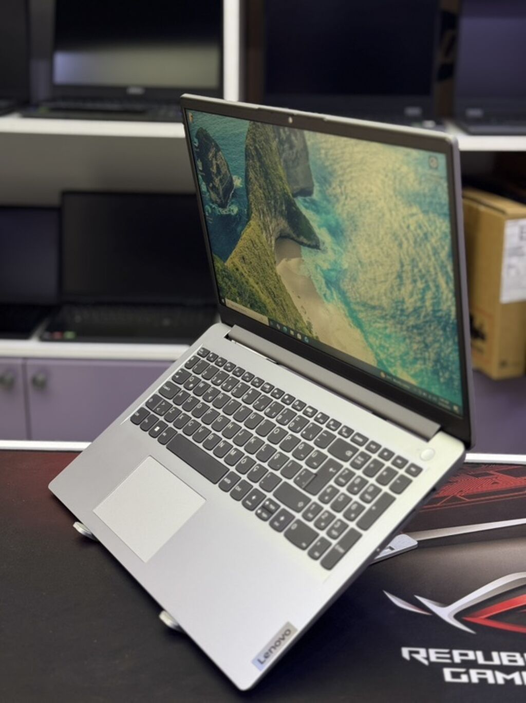 İşlənmiş Lenovo IdeaPad, 15.6 AMD Ryzen 7, 512 GB, Ünvandan götürmə, Ödənişli çatdırılma, Rayonlara çatdırılma — Lenovo, Bakı (3)