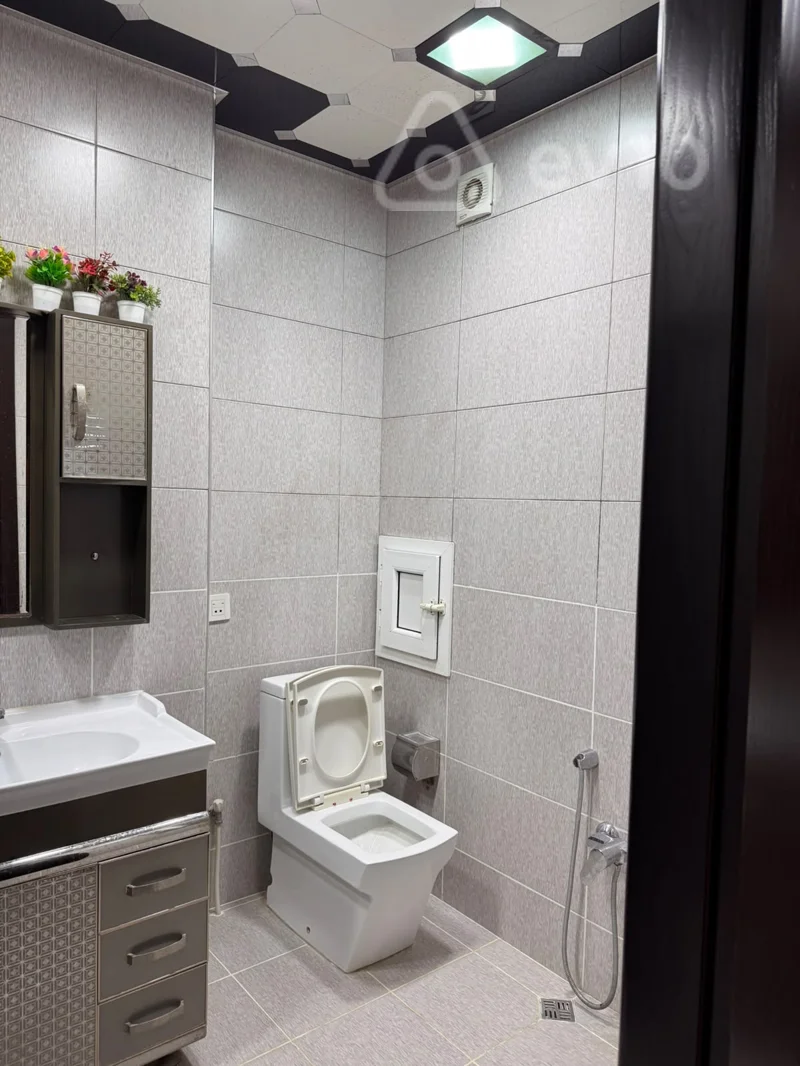 4 otaqlı mənzil, 120 m², Əsəd Əhmədov küçəsi — kirayə — Mənzil, Bakı (9)