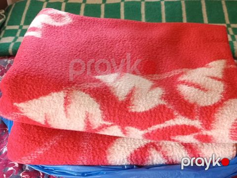 Qalın yun tipli yorğan/pərdə (pled) - Material: yumşaq, qalın və — Digah