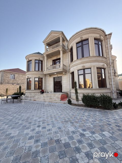Satılır 9 otaqlı həyət evi/bağ evi 500 m² — Bakı