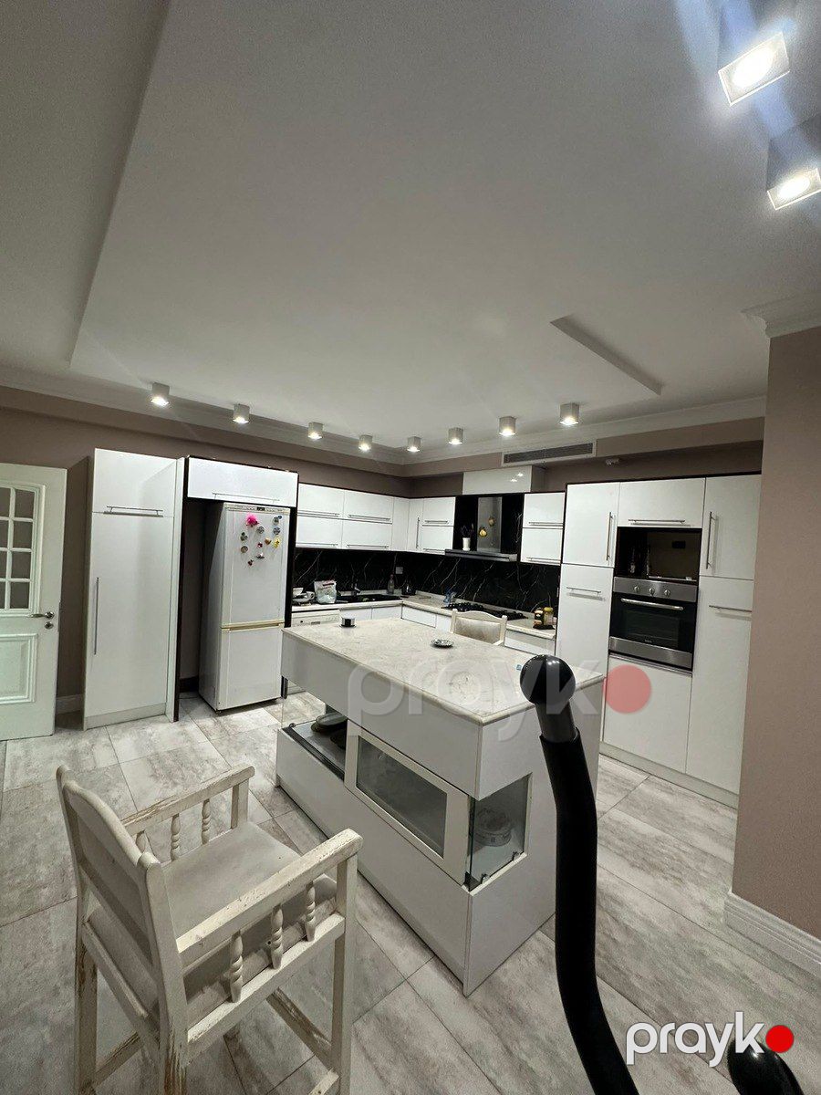 Satılır 4 otaqlı yeni tikili 180 m² — Mənzil, Bakı (2)