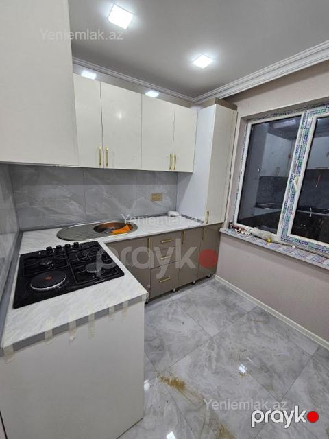 Satılır 2 otaqlı Bina evi menzil (Köhnə tikili), 50 m², 5-ci mikrorayon — Sumqayıt
