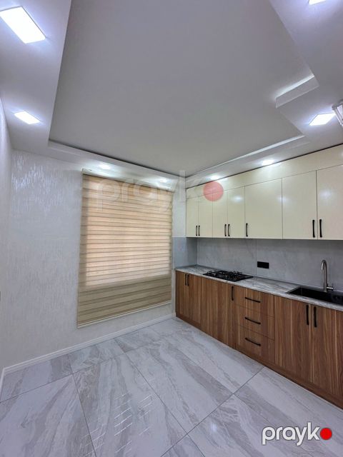 Satılır 2 otaqlı köhnə tikili 65 m² — Bakı