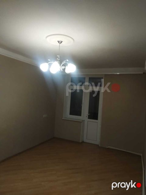 Satılır 2 otaqlı köhnə tikili 65 m² — Bakı