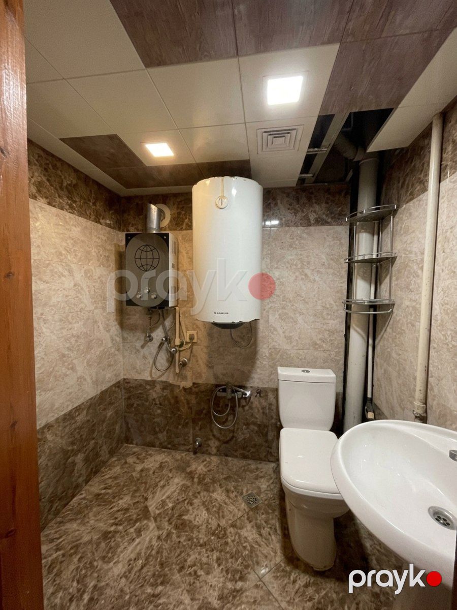 Satılır 2 otaqlı köhnə tikili 60 m² — Mənzil, Bakı (8)