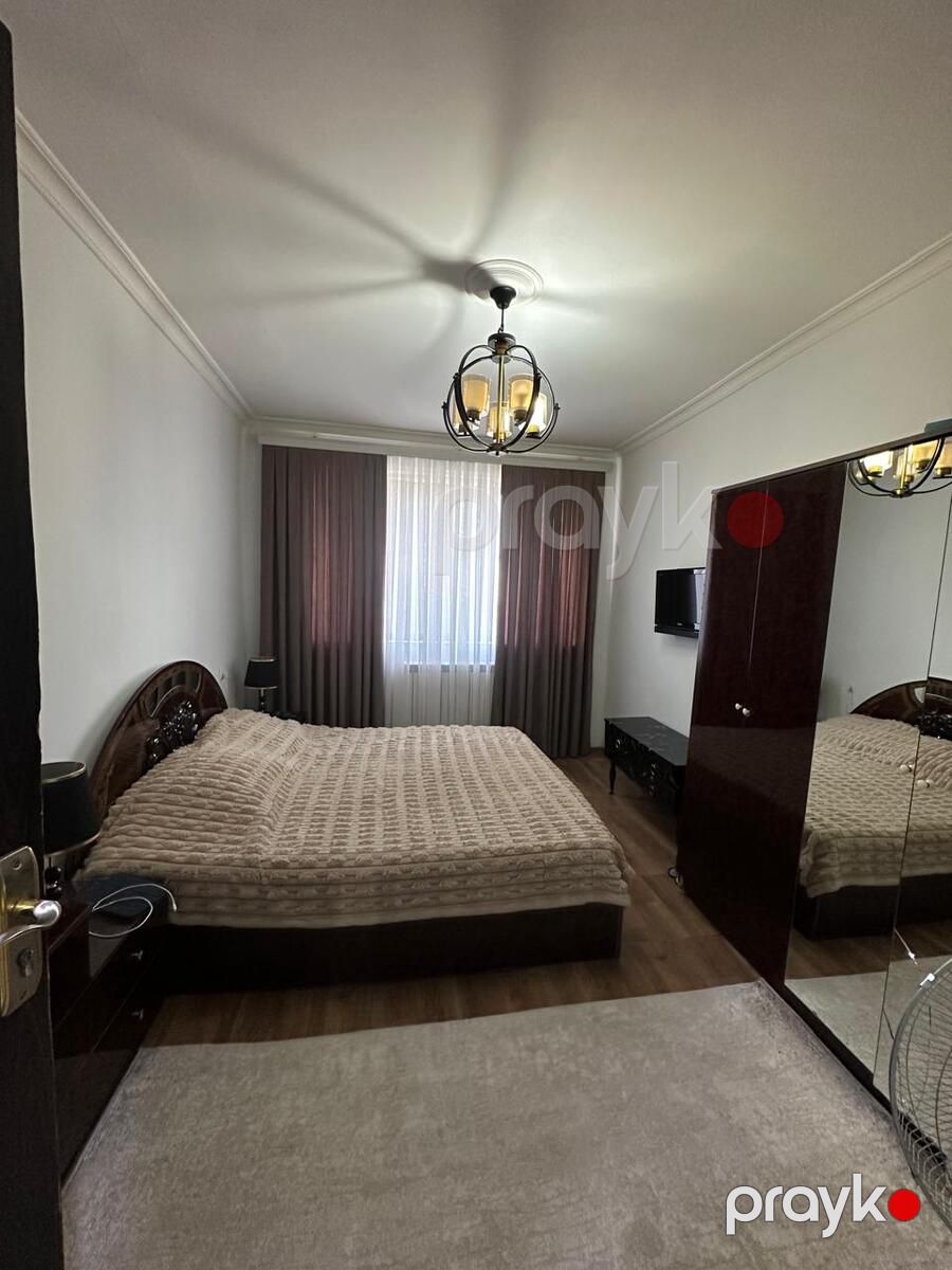 Satılır 4 otaqlı köhnə tikili 90 m² — Mənzil, Bakı (2)