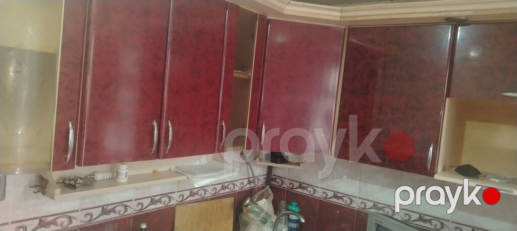 Mətbəx mebeli dəsti – künc yerləşimli, qranit tipli qara masaüstü ilə — Mətbəx mobilyası, Bakı (3)