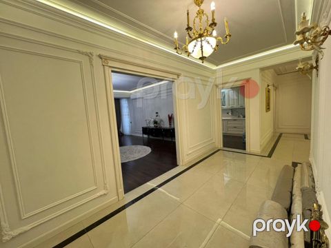 Satılır 4 otaqlı yeni tikili 180 m² — Bakı