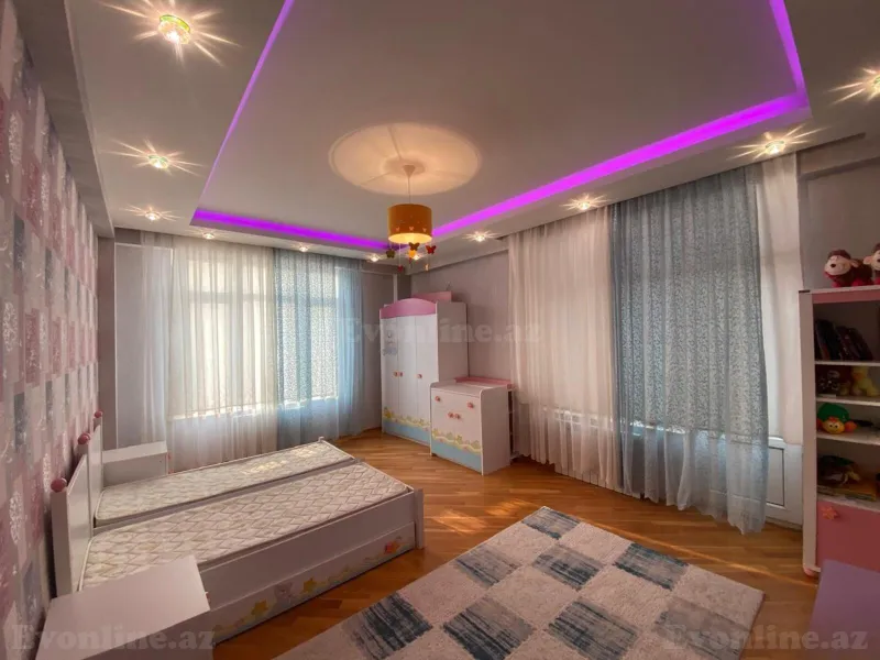 Kirayə verilir 3 otaqlı Mənzil Yeni tikili 140 m² Bakı, Nizami r., Xalqlar Dostluğu m — Mənzil, Bakı (4)