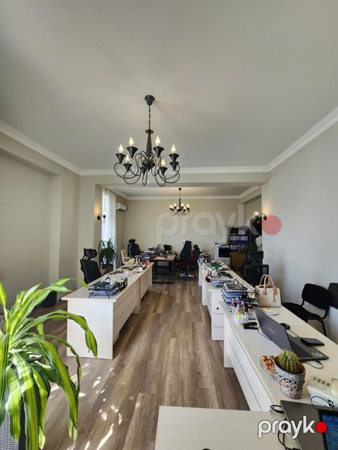 İcarəyə verilir 3 otaqlı ofis 140 m² — Bakı