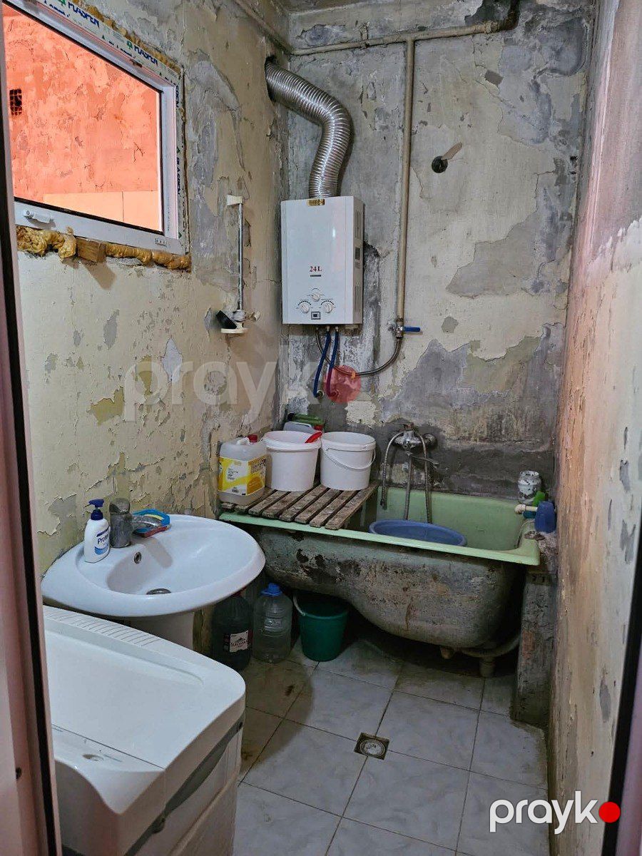 Satılır 3 otaqlı köhnə tikili 85 m² — Mənzil, Bakı (10)