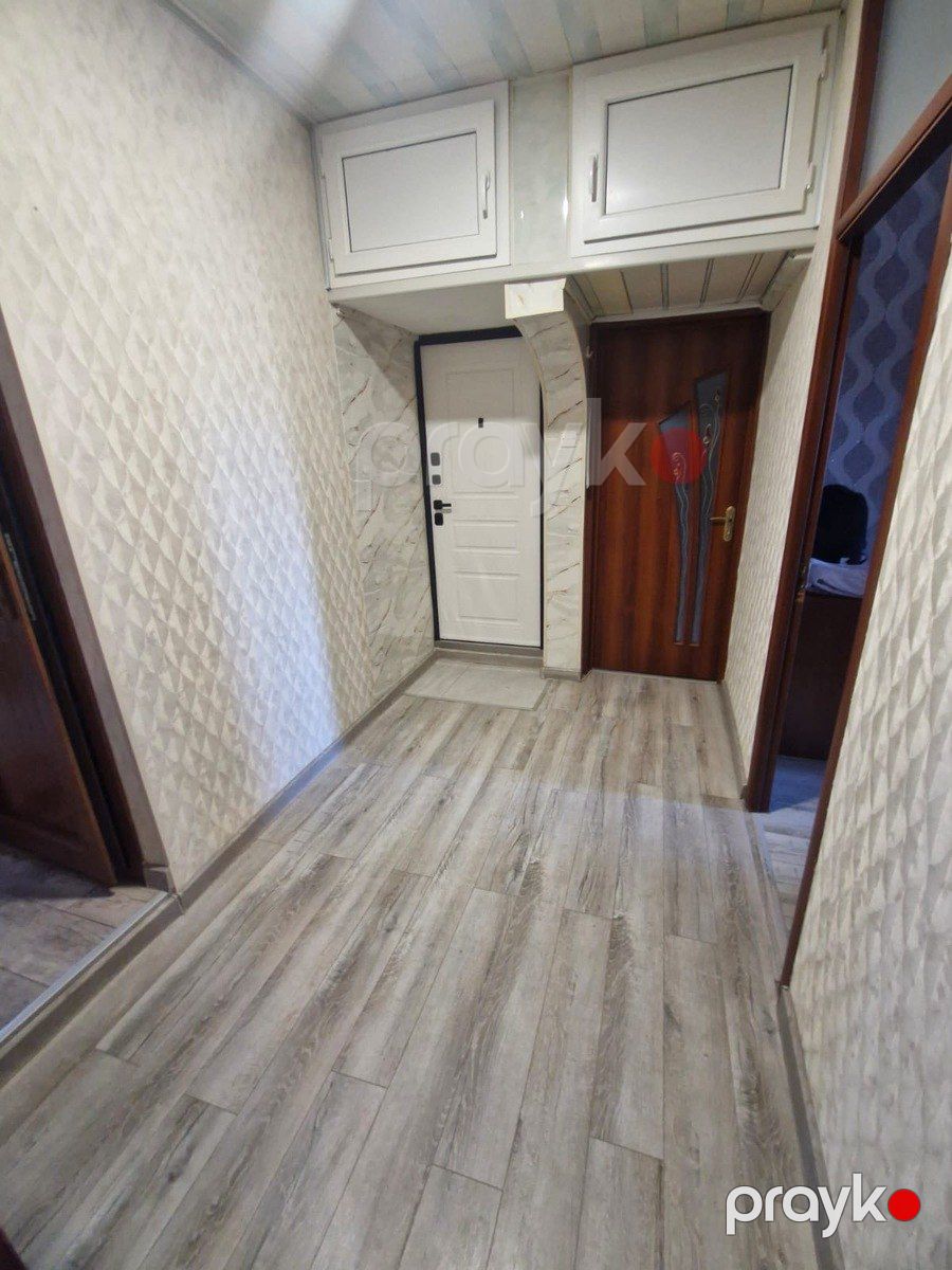 Satılır 4 otaqlı köhnə tikili 96 m² — Mənzil, Bakı (7)