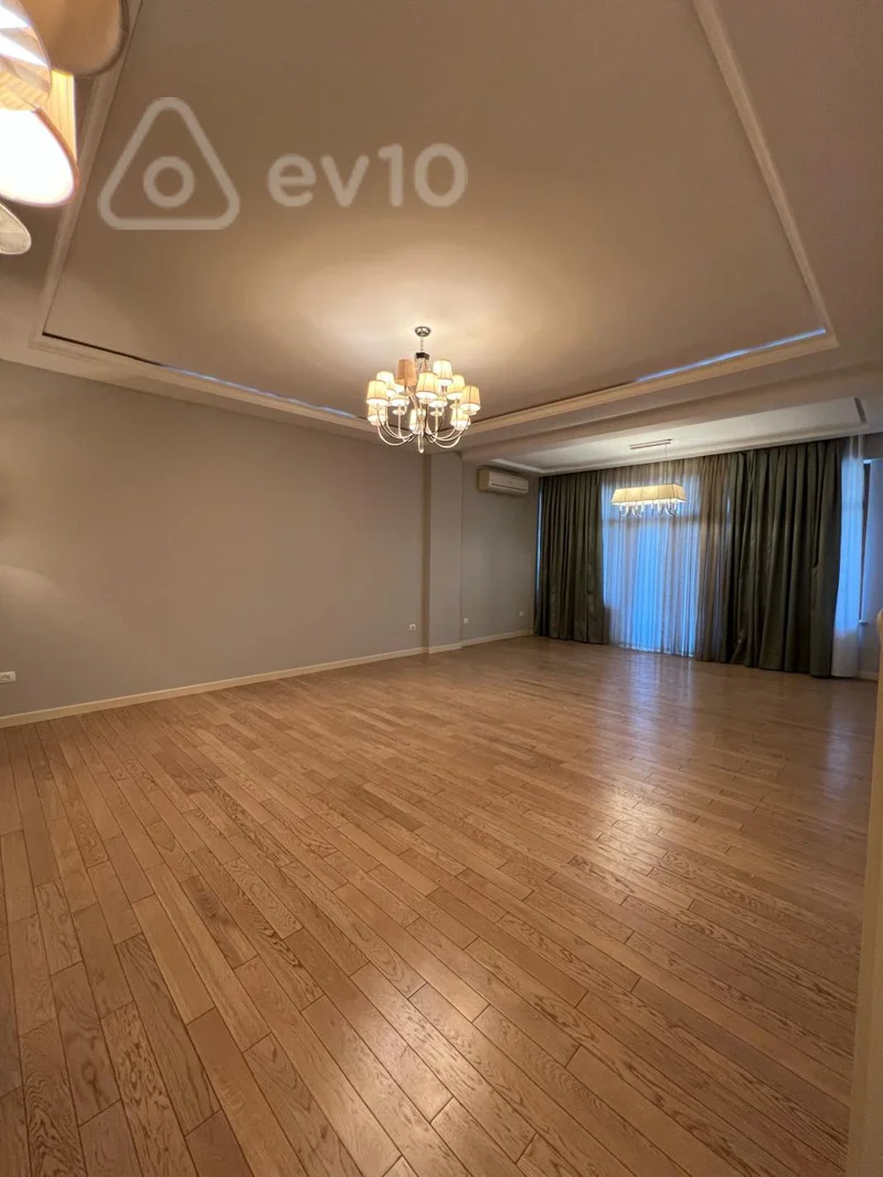 4 otaqlı mənzil, 200 m², Həsən Bəy Zərdabi — Bakı