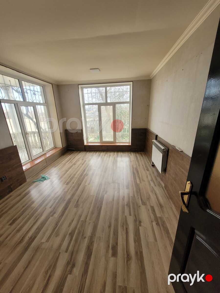 Satılır 12 otaqlı həyət evi/bağ evi 500 m² — Ev, villa, Bakı (9)