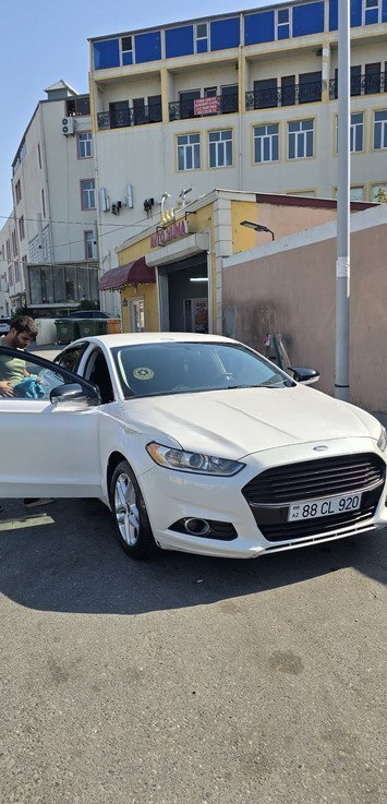 Ford Fusion (North America), 2014 il, 250000 km — Avtomobillər (3)