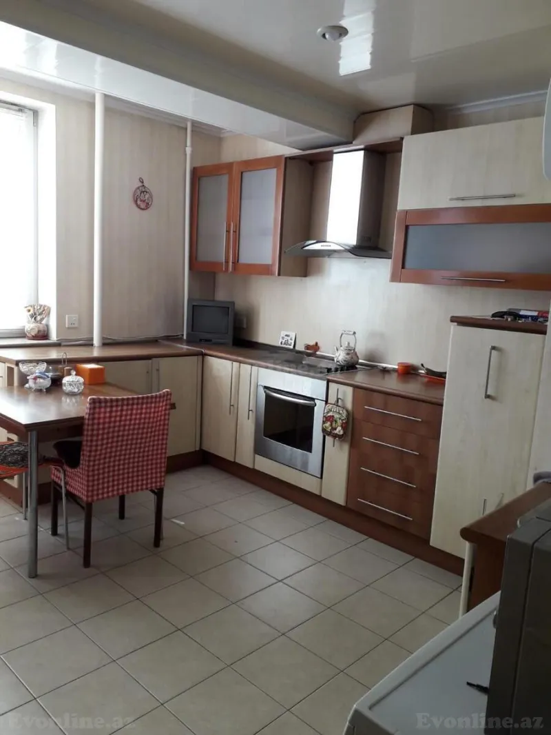 Kirayə verilir 4 otaqlı Mənzil Yeni tikili 105 m² Bakı, Yasamal r., Elmlər Akademiyası m — Mənzil, Bakı (6)
