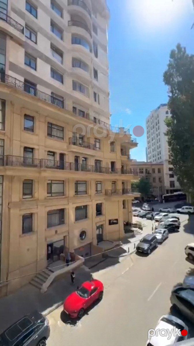 Satılır 4 otaqlı köhnə tikili 143 m² — Mənzil, Bakı (7)