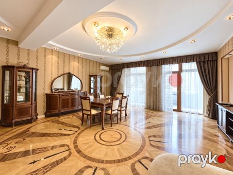 Satılır 3 otaqlı yeni tikili 165 m² — Bakı