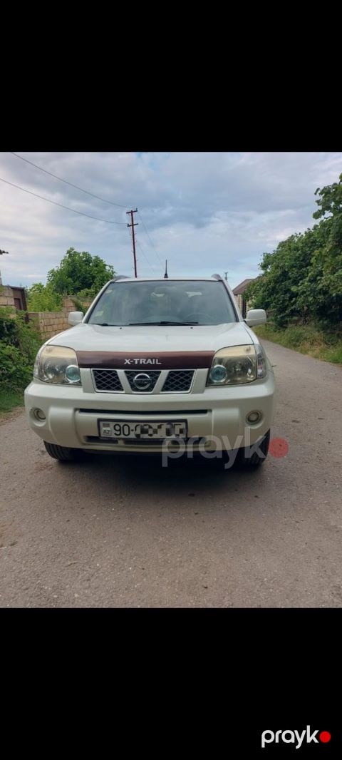 Nissan X-Trail Classic – ağ rəngli, 5 qapılı SUV ili. 2008. 2.5 — Xudat