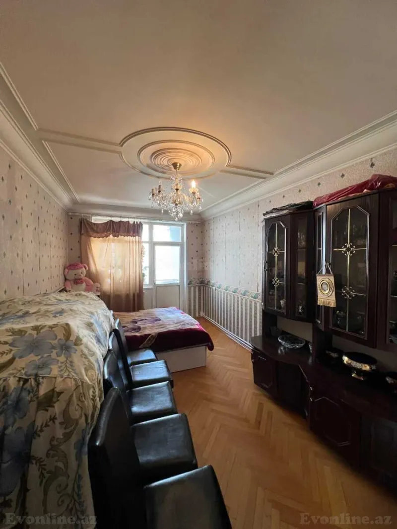 Satılır 5 otaqlı Mənzil Köhnə tikili 130 m² Bakı, Nəsimi r., Memar Əcəmi m., 4-cü mikrorayon — Mənzil, Bakı (6)