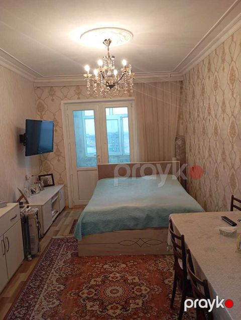 Satılır 2 otaqlı köhnə tikili 40 m² — Bakı