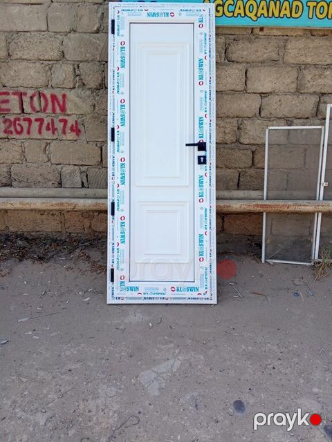 Plastik qapı və pəncərə — Bakı