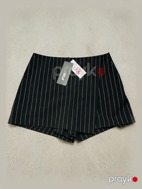 Qadın şort-ətək (skort) – FB Sister - Rəng: qara, incə ağ zolaqlı — Bakı