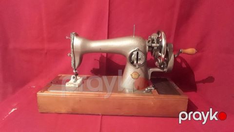Yüksək keyfiyyətli tikiş maşını Podolsk-1 satılır. Yaxşı — Bakı