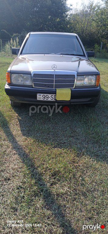 Mercedes 190, 2.0 L, 1989 il, 436 990 km — Astara
