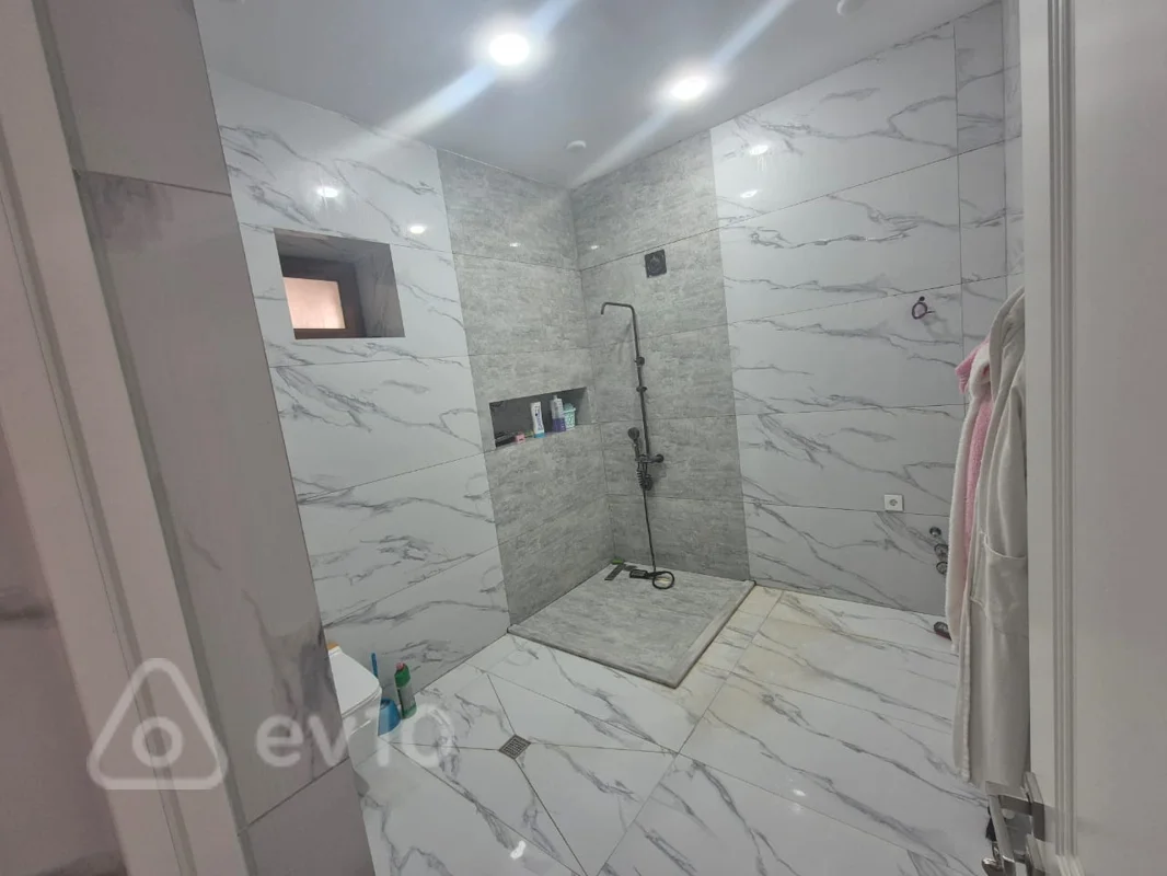 4 otaqlı həyət evi, 200 m², Hüseyn Cavid küçəsi, 213 nömrəli məktəbin yaninda — Ev, villa, Bakı (3)